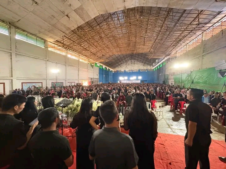 crowd gathered for Separation Day event in Manipur hall community tribute ceremony